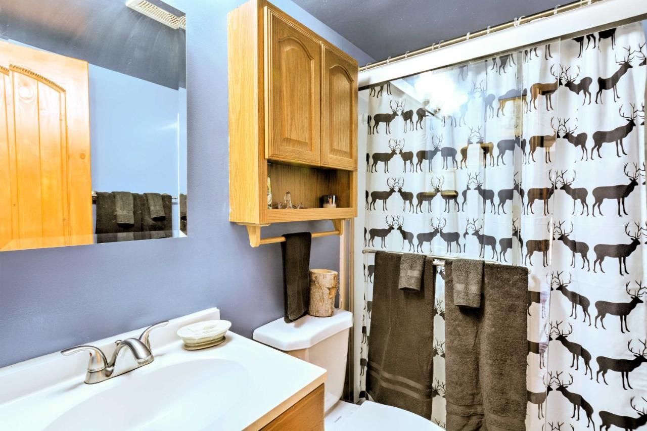 הוילה Cozy Cabin With Ac And Deck, 5 Mi To Downtown פרסקוט מראה חיצוני תמונה