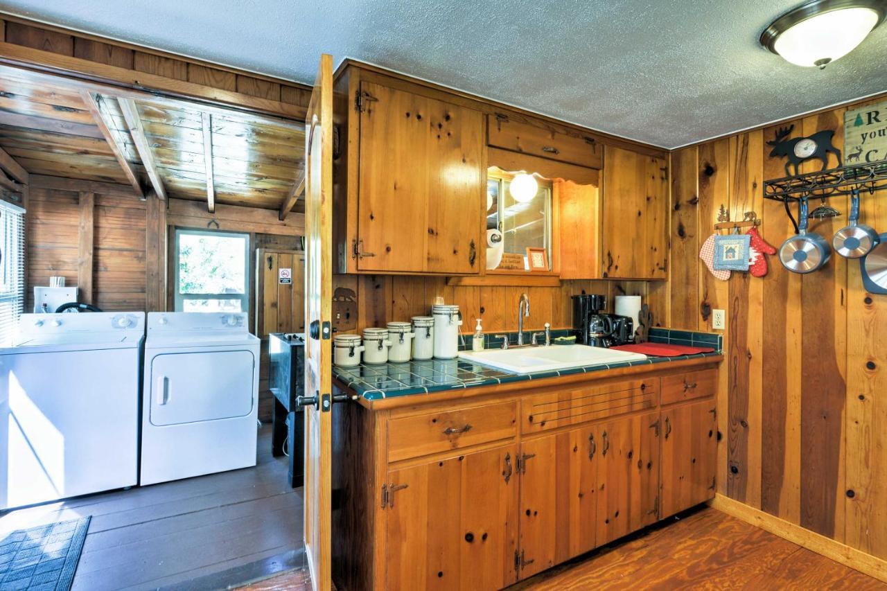 הוילה Cozy Cabin With Ac And Deck, 5 Mi To Downtown פרסקוט מראה חיצוני תמונה